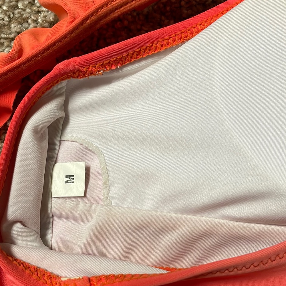 Ombre Ruffle Bikini Top - Picture 8 of 9